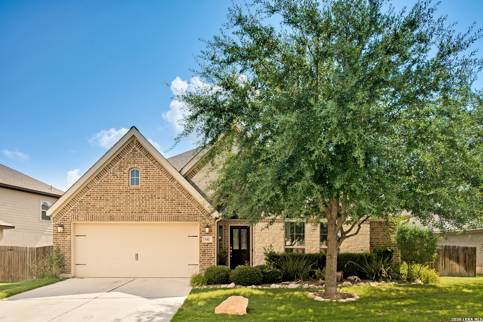 142 Cimarron Crk Listing Cover Image