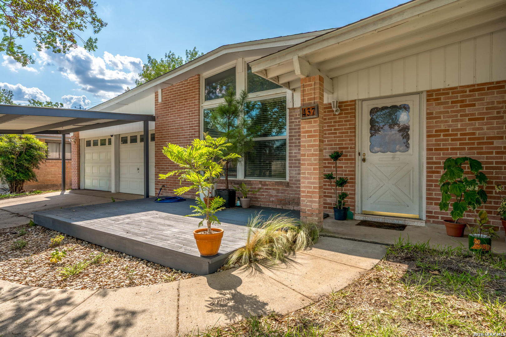 437 Lindbergh Blvd Listing Cover Image