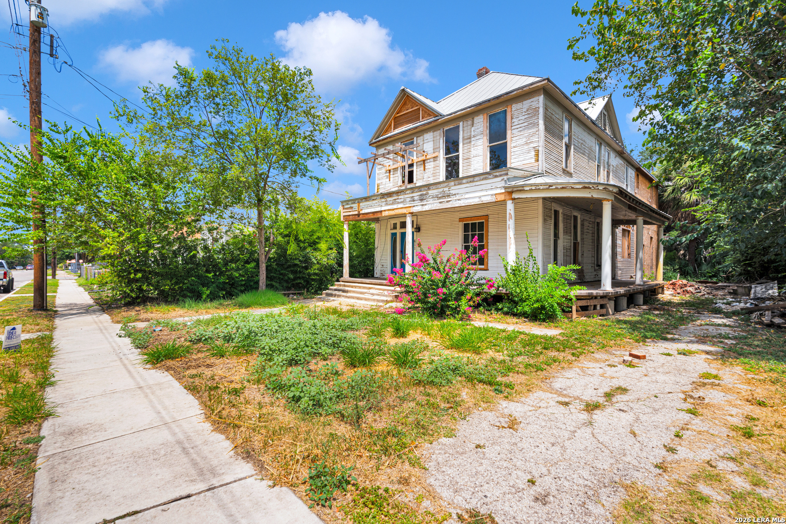 611 Mason Listing Cover Image