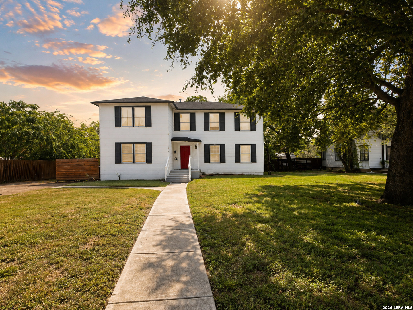 112 Senisa Dr Listing Cover Image