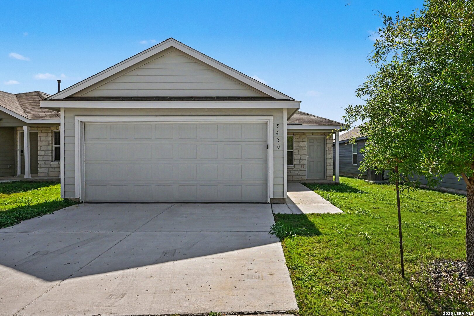 5430 Daphne Path Listing Cover Image