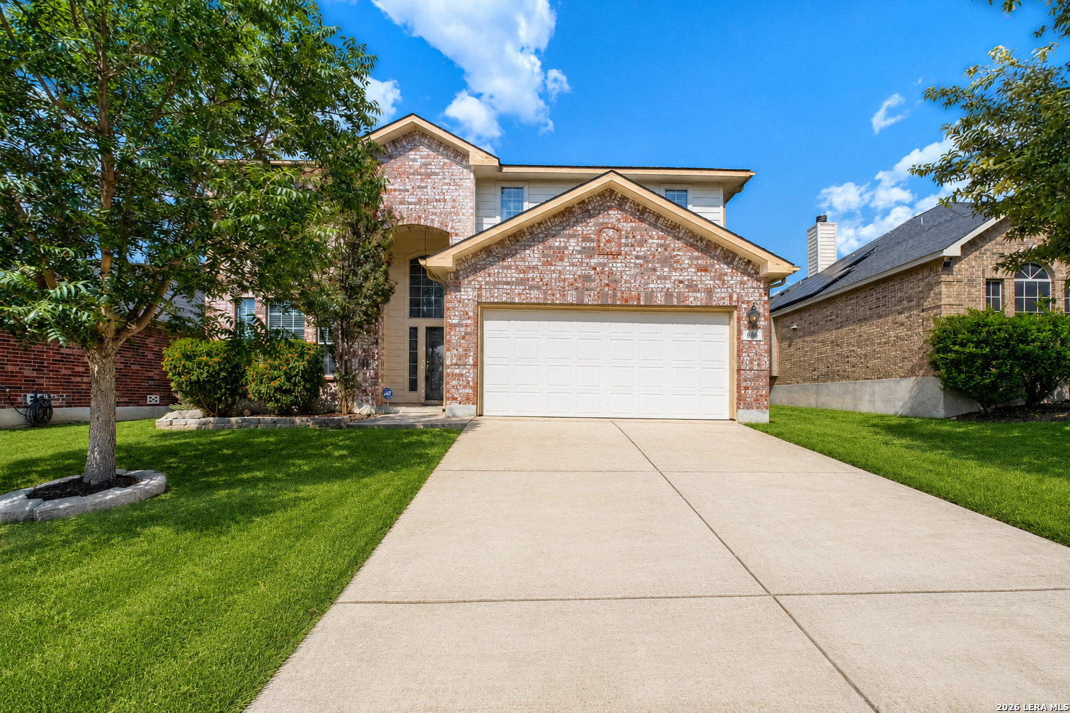 606 Point Mdw Listing Cover Image