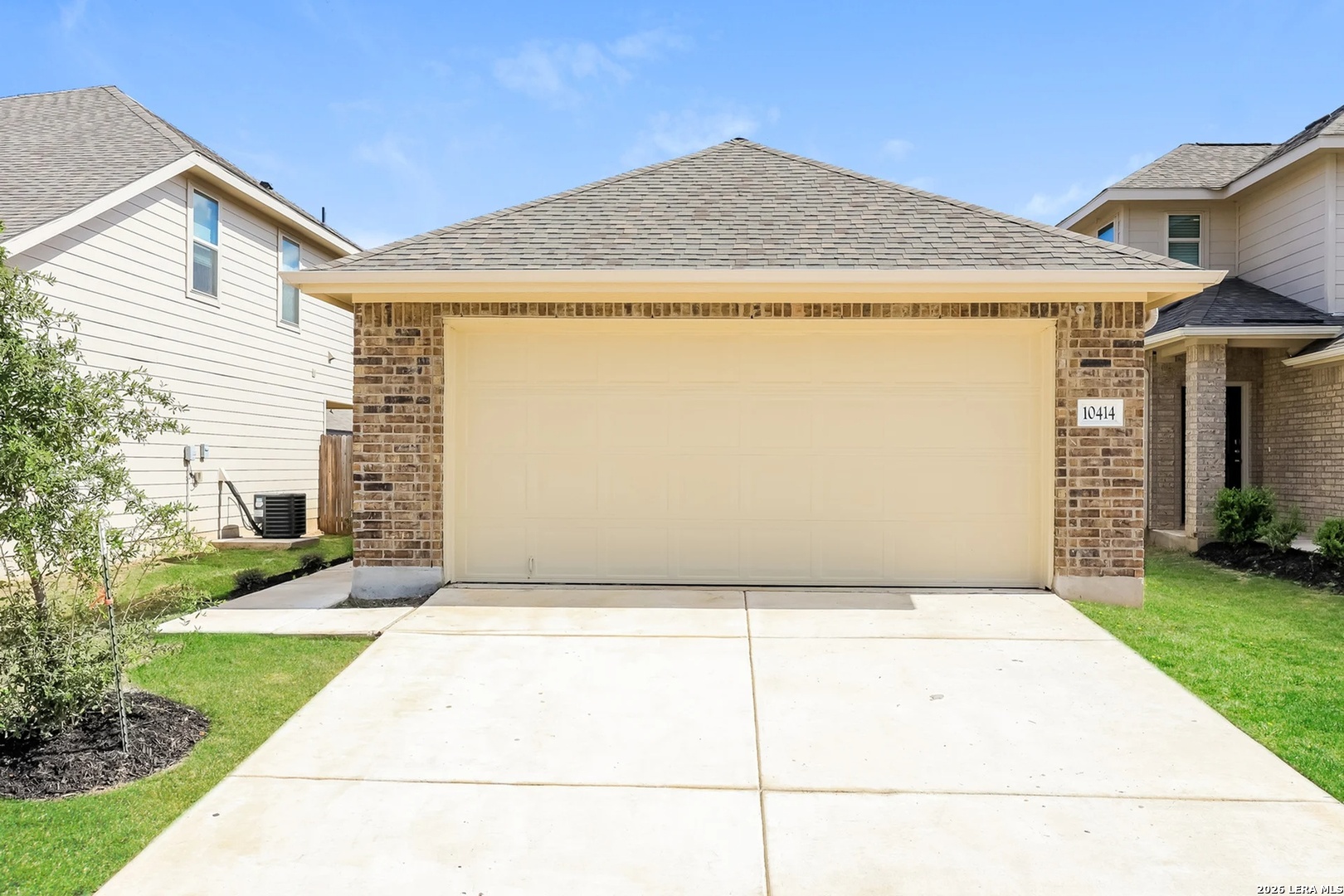 10414 Clearwater Way Listing Cover Image