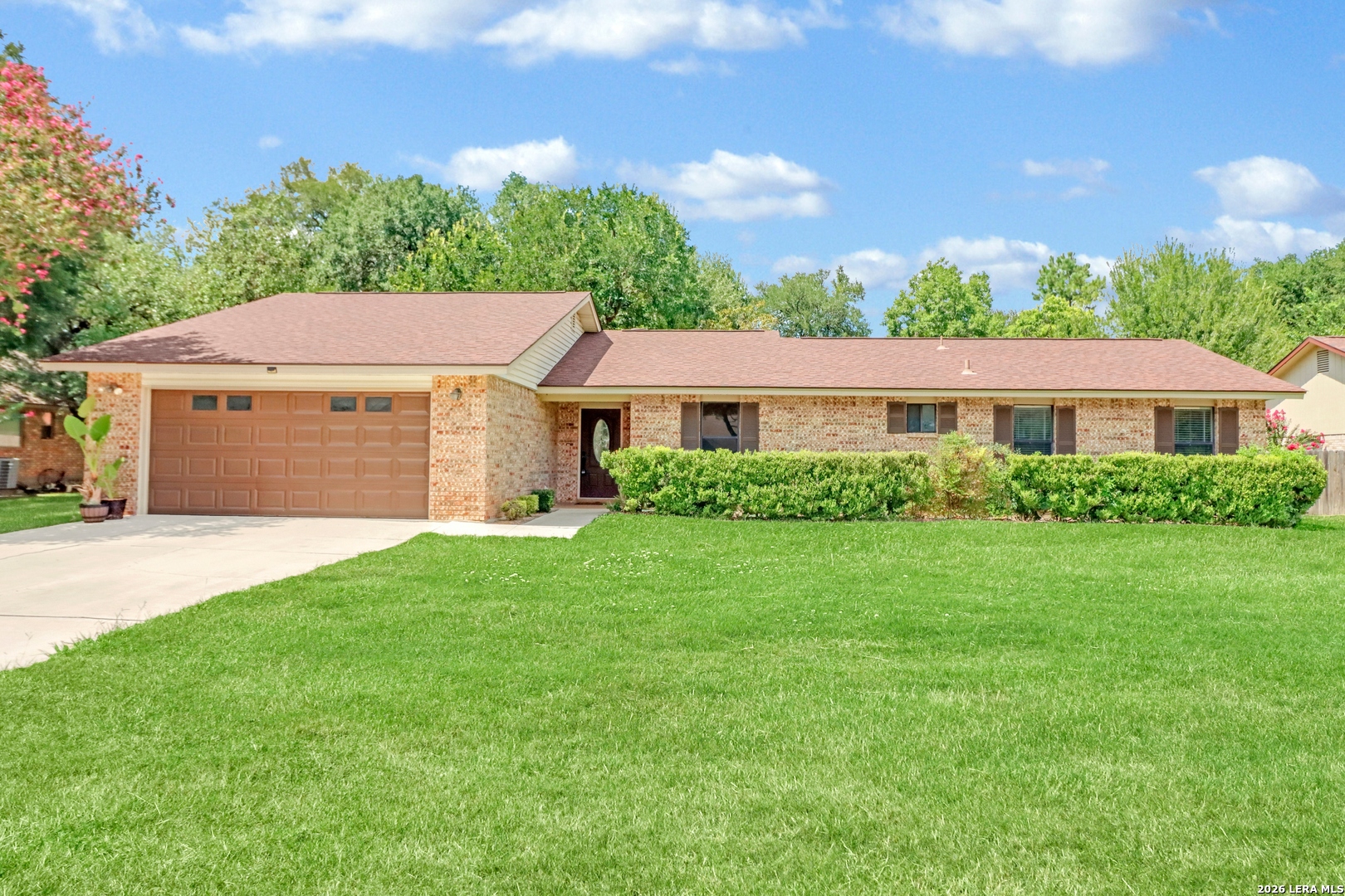 146 Twin Oak Rd Listing Cover Image