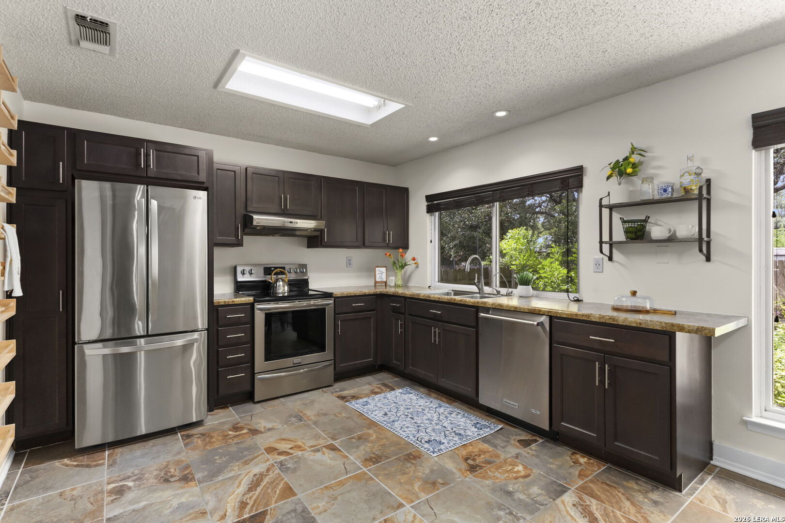 5907 HIDDEN BOULDER ST, San Antonio, TX 78250