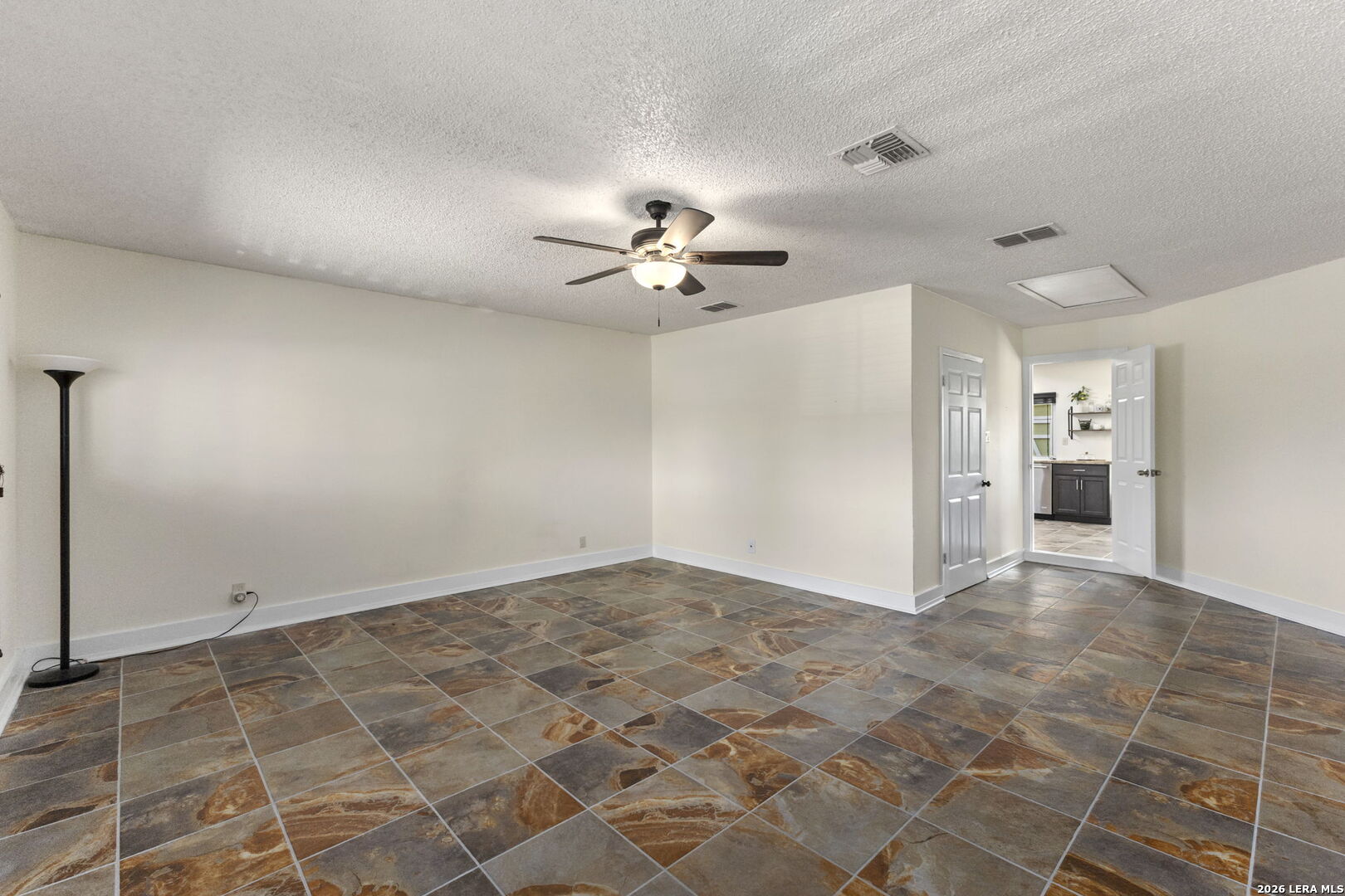 5907 HIDDEN BOULDER ST, San Antonio, TX 78250