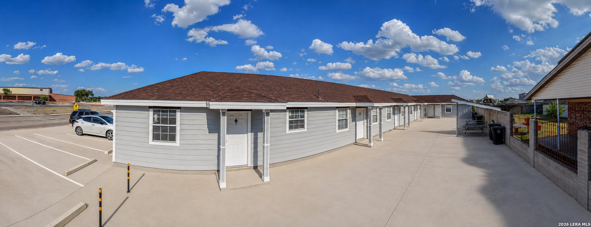 2872 Memorial Jr High Dr. Listing Cover Image