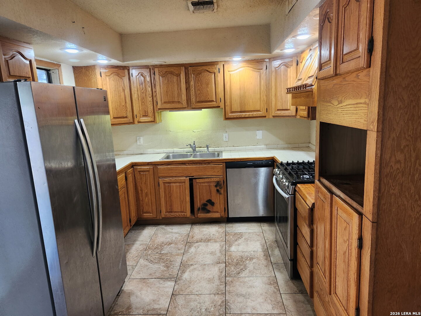 209 Park Ln Listing Cover Image