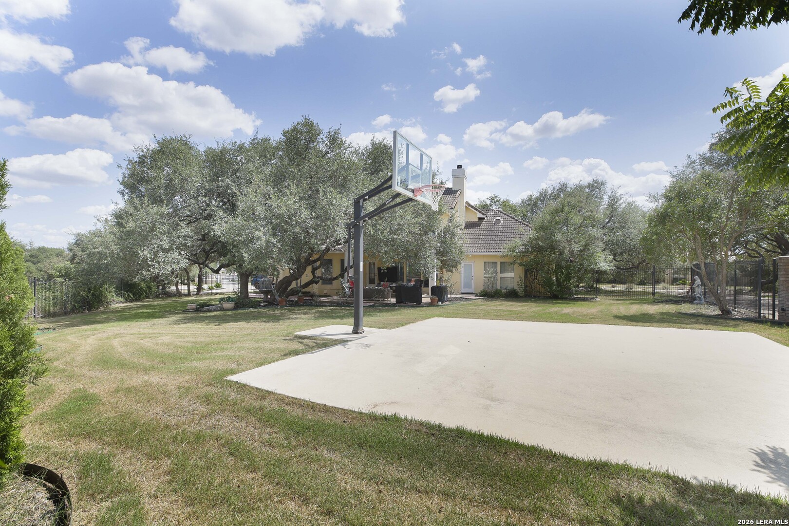 21106 Harvest Hiils, San Antonio, TX 78258