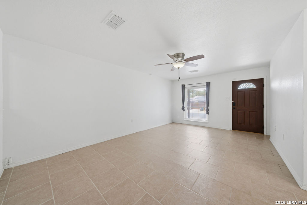 5930 OAK RUN ST, San Antonio, TX 78247