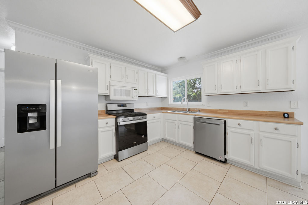 5930 OAK RUN ST, San Antonio, TX 78247