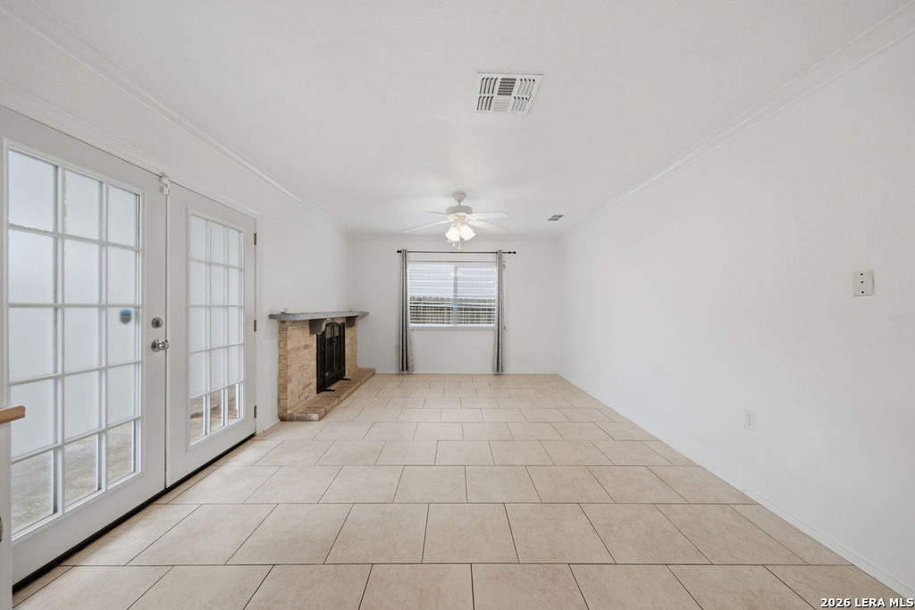 5930 OAK RUN ST, San Antonio, TX 78247