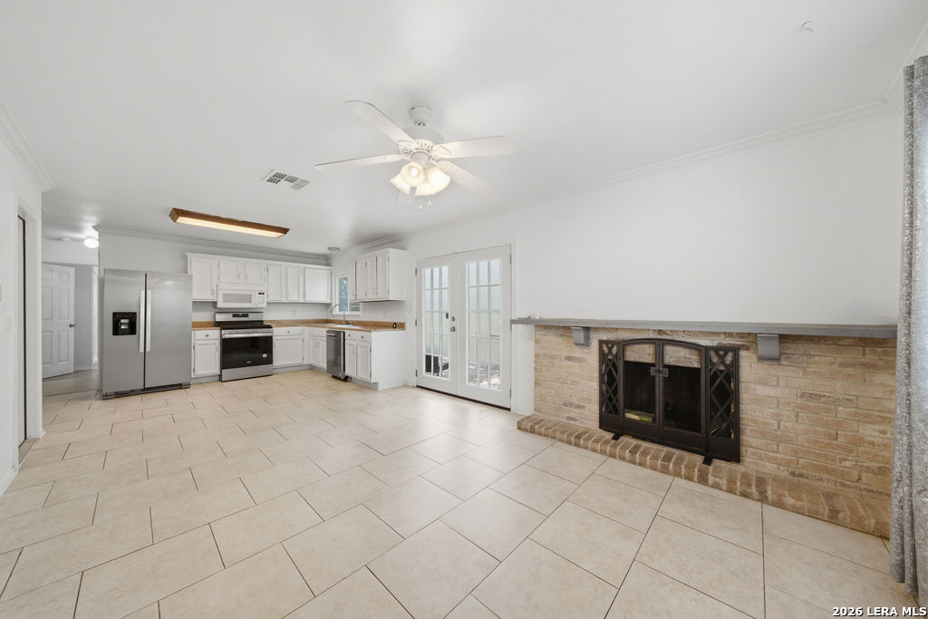 5930 OAK RUN ST, San Antonio, TX 78247