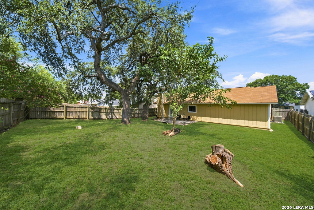 5930 OAK RUN ST, San Antonio, TX 78247