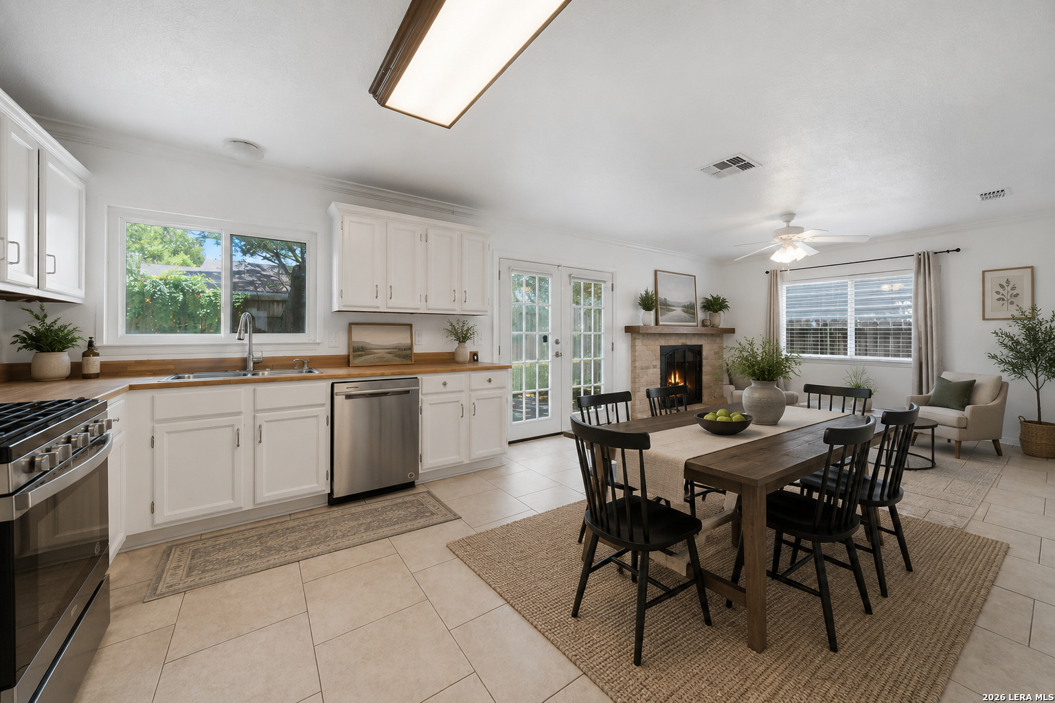 5930 OAK RUN ST, San Antonio, TX 78247