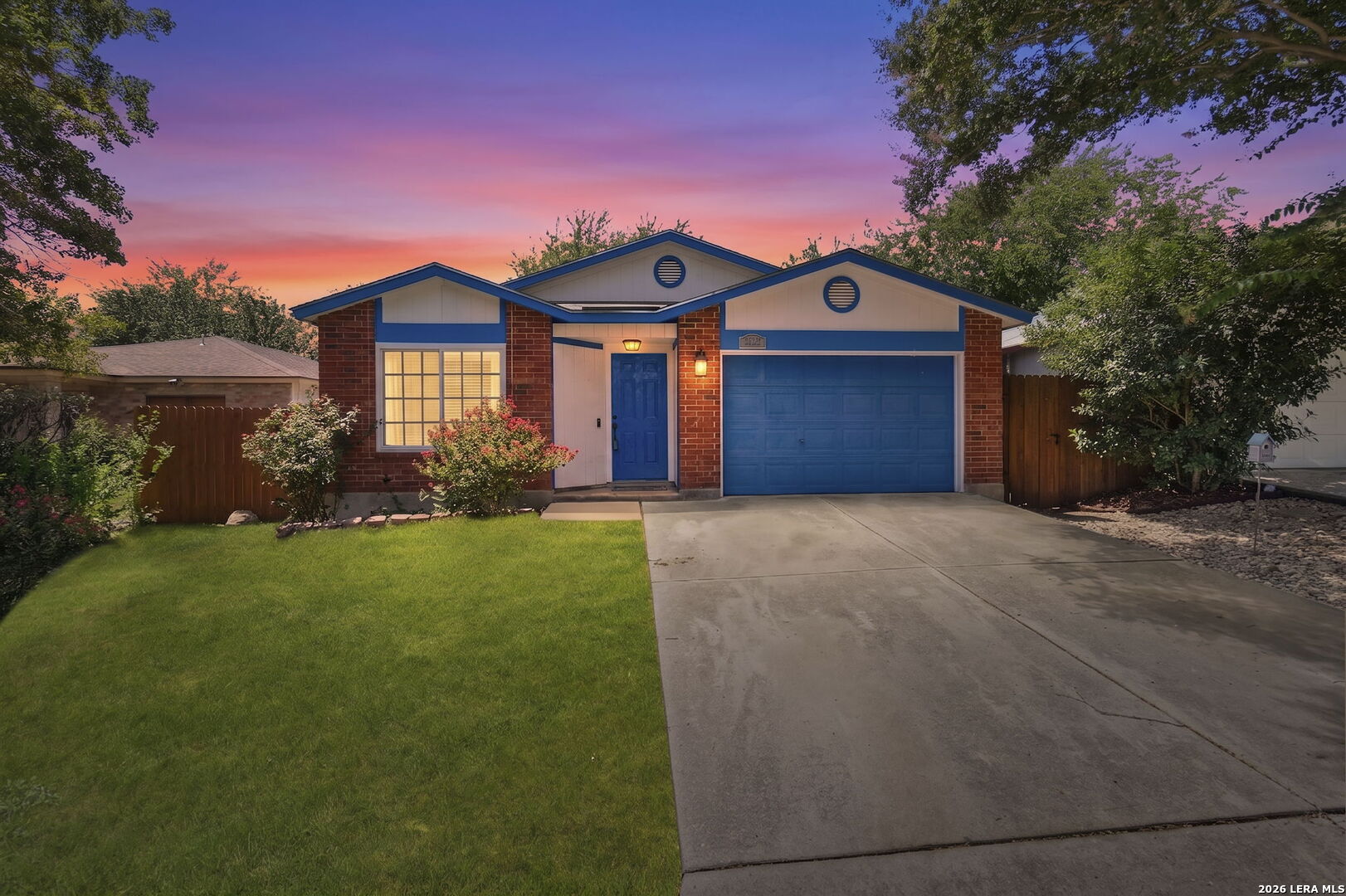 6862 Flaming Ridge Dr Listing Cover Image
