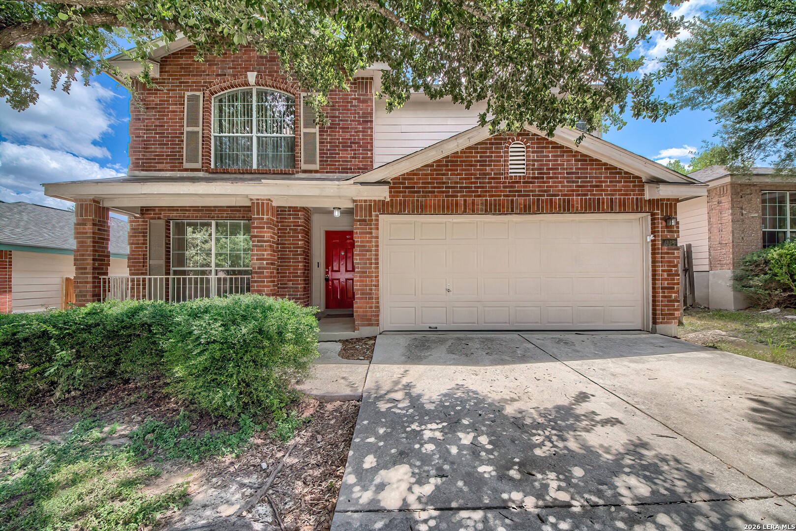 638 Granite Cliff Listing Cover Image
