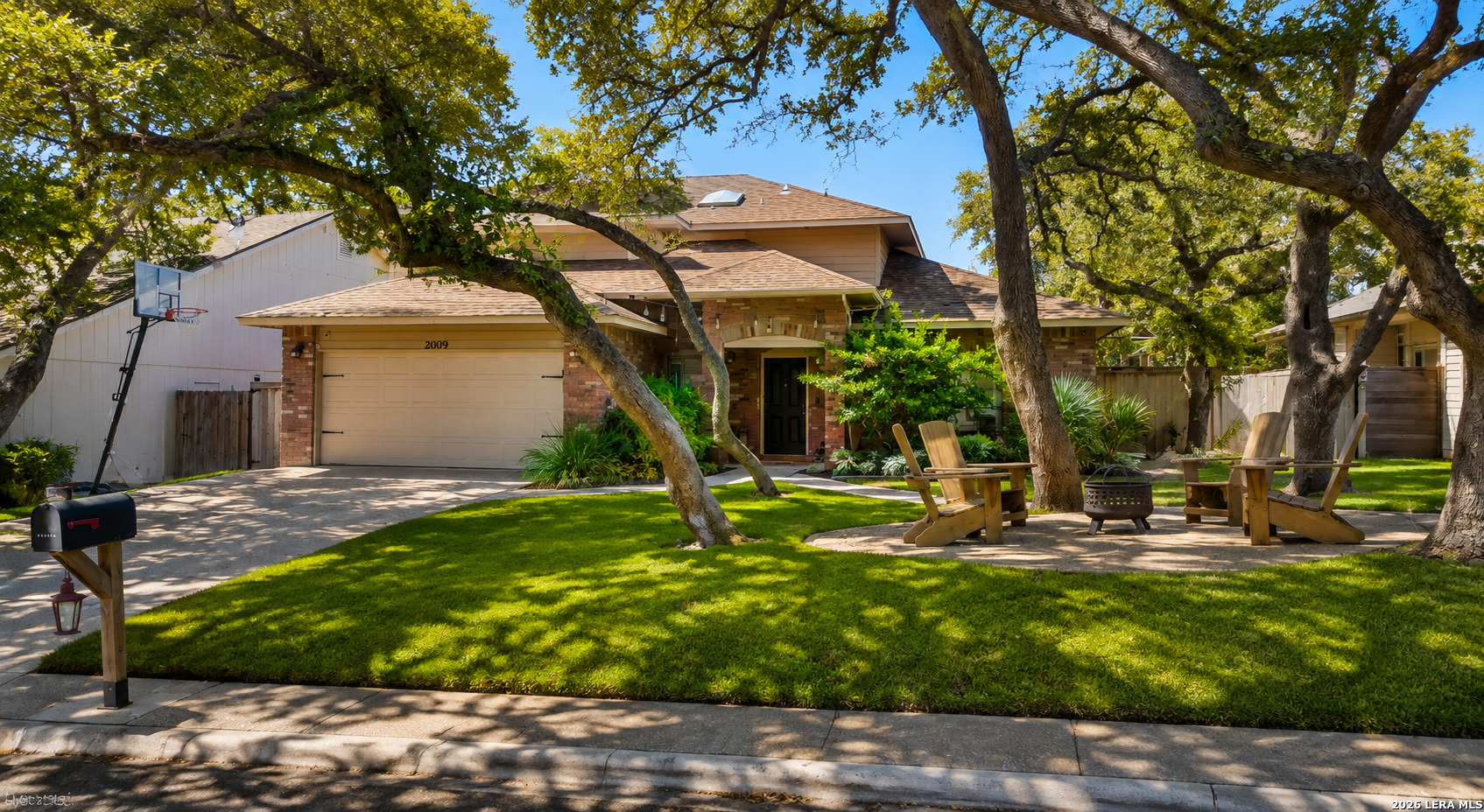 20019 Encino Royale St Listing Cover Image