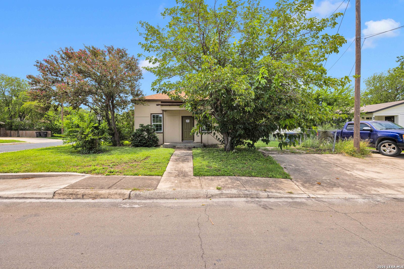 554 Essex St Listing Cover Image