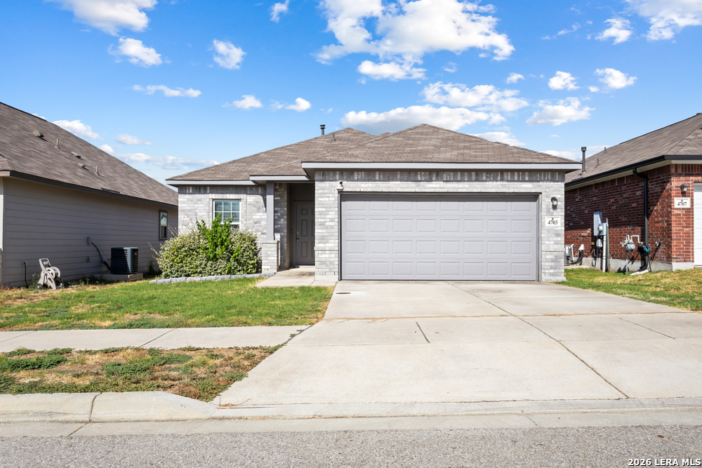 4703 Belgravia Park, Converse, TX