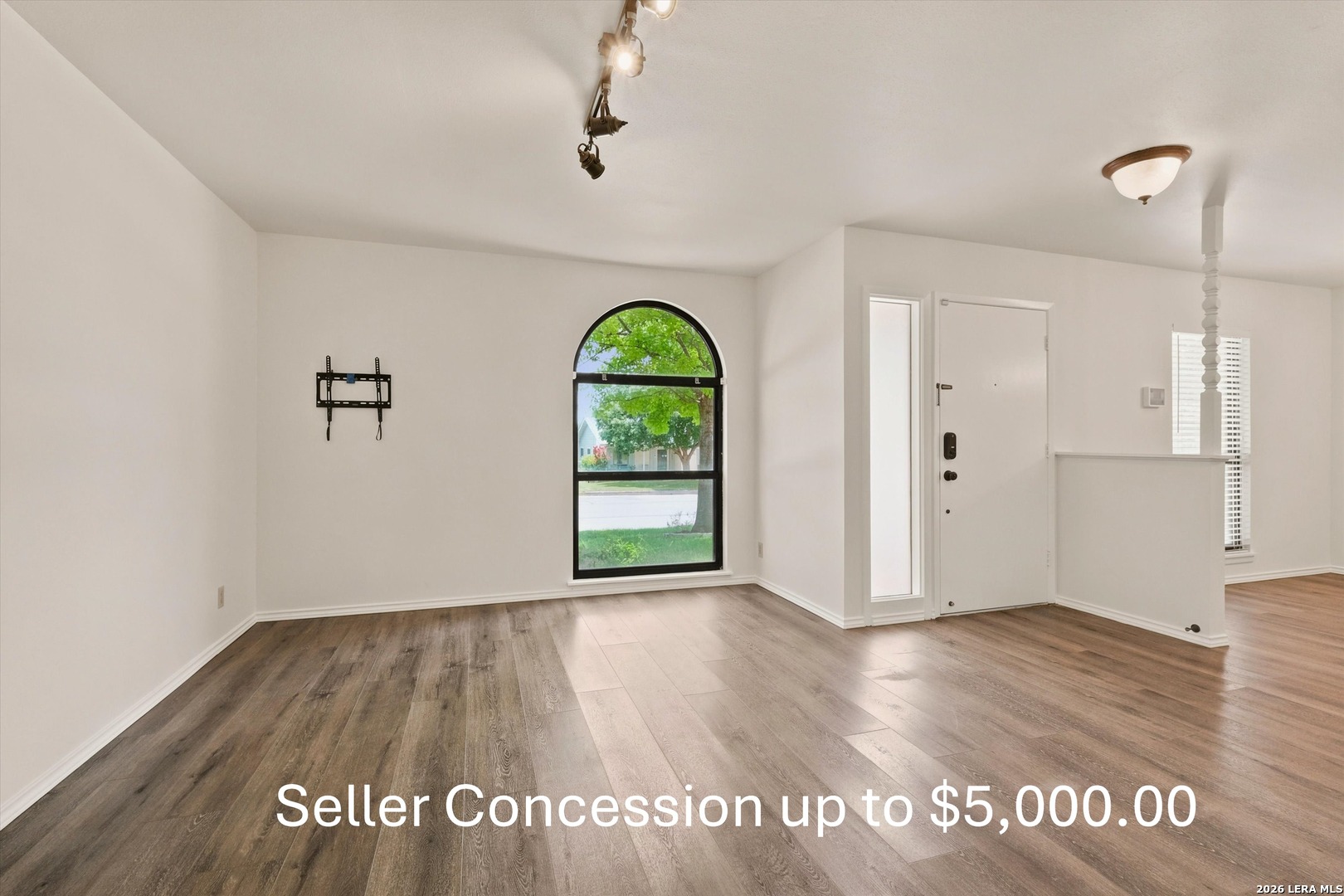 7829 Village Oak Dr Listing Cover Image
