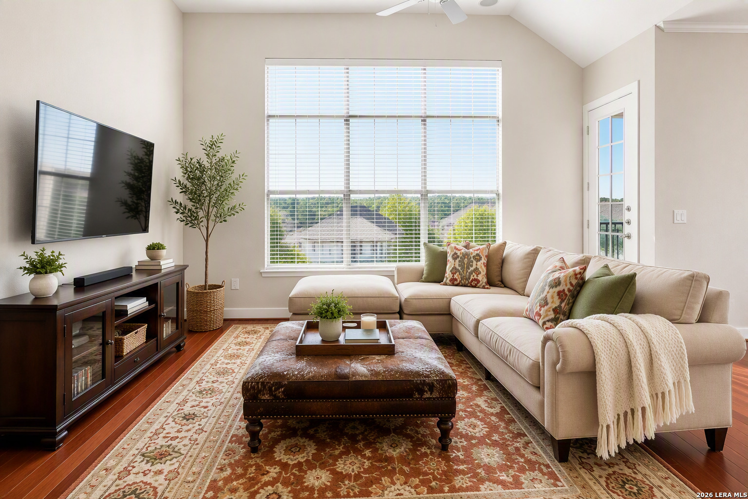 2nd image of 7342 Oak Manor #1308, San Antonio, TX 78229 | MLS# 2001856