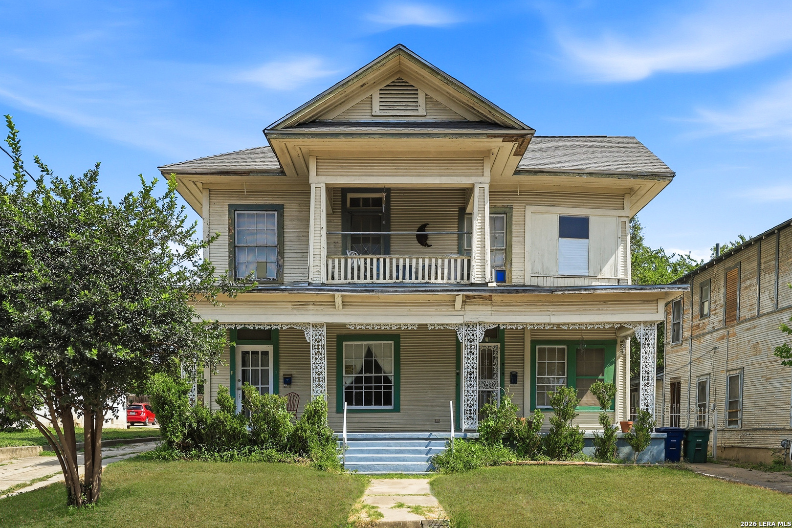 515 Woodlawn Ave Listing Cover Image