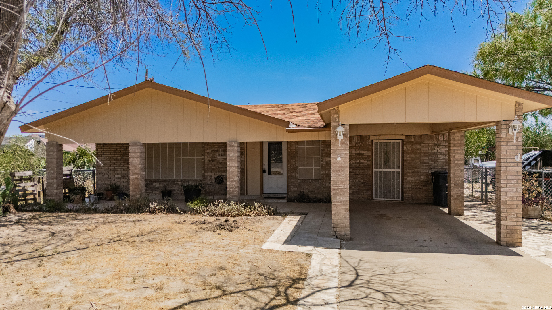 1105 Carthage Avenue Listing Cover Image