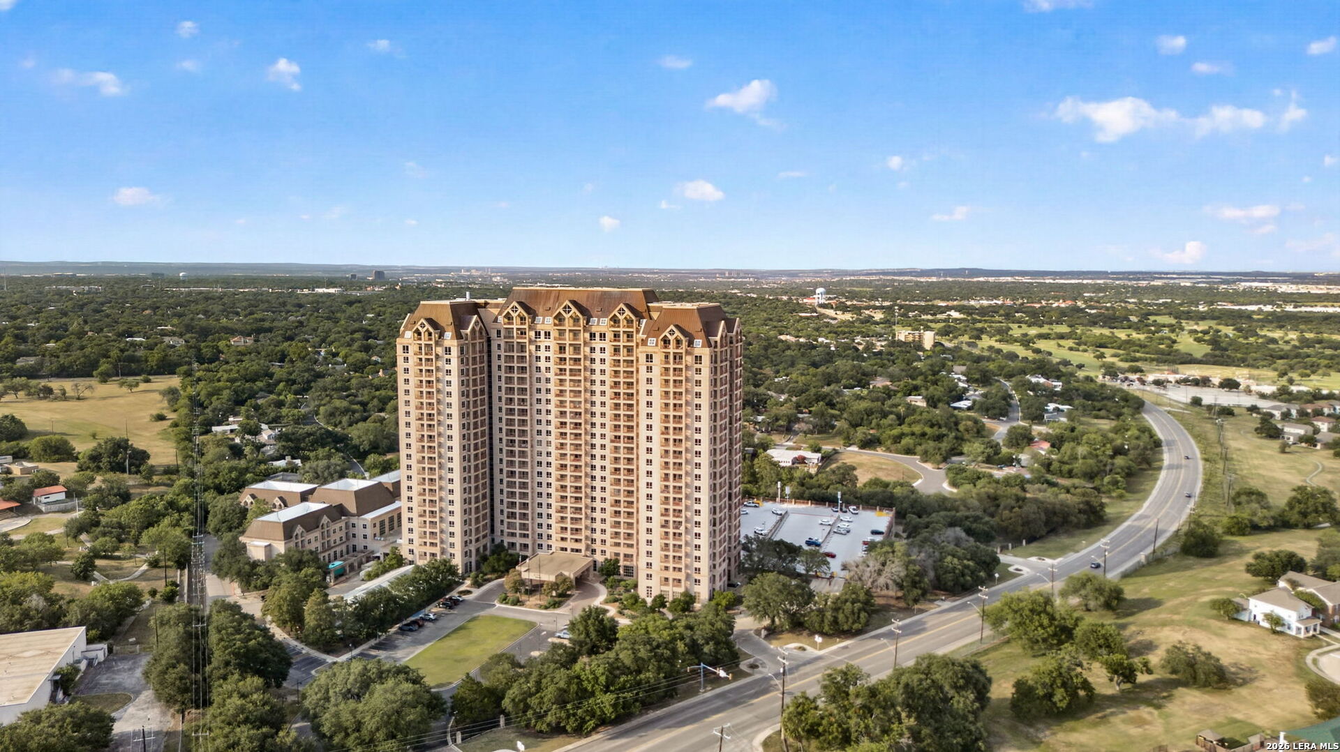 1 Towers Park Ln #1813 #1813, San Antonio, TX