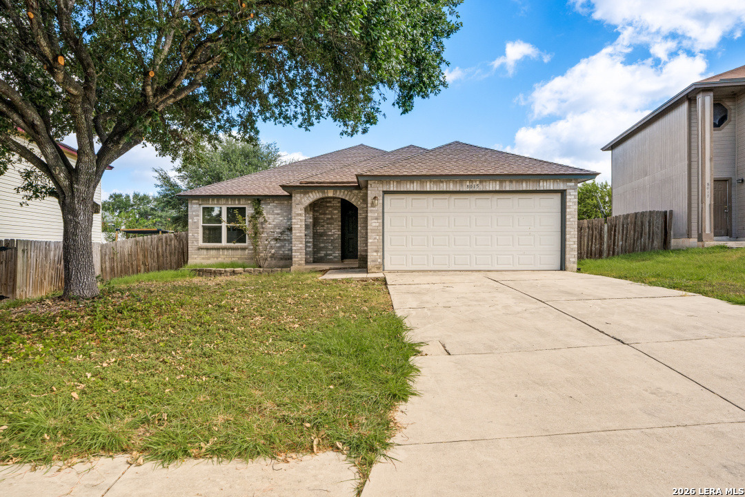 8015 Chestnut Gate Dr Listing Cover Image