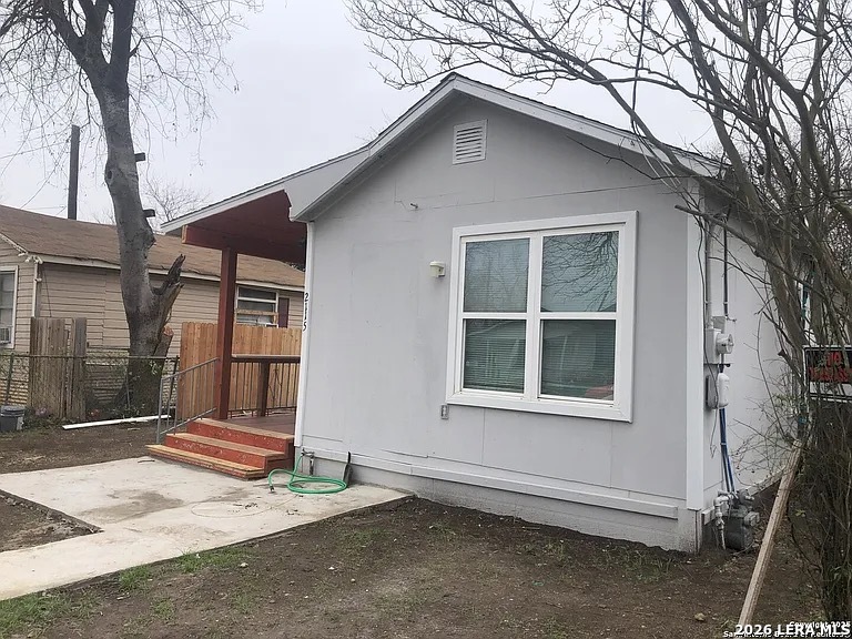 2115 Navidad St Listing Cover Image