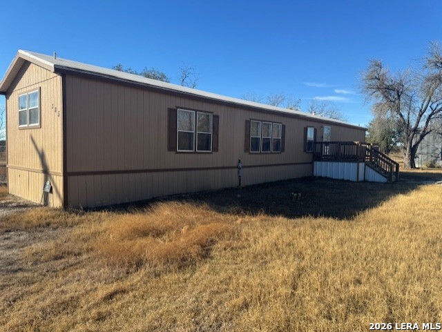 385 W County Road 5719, Devine, TX