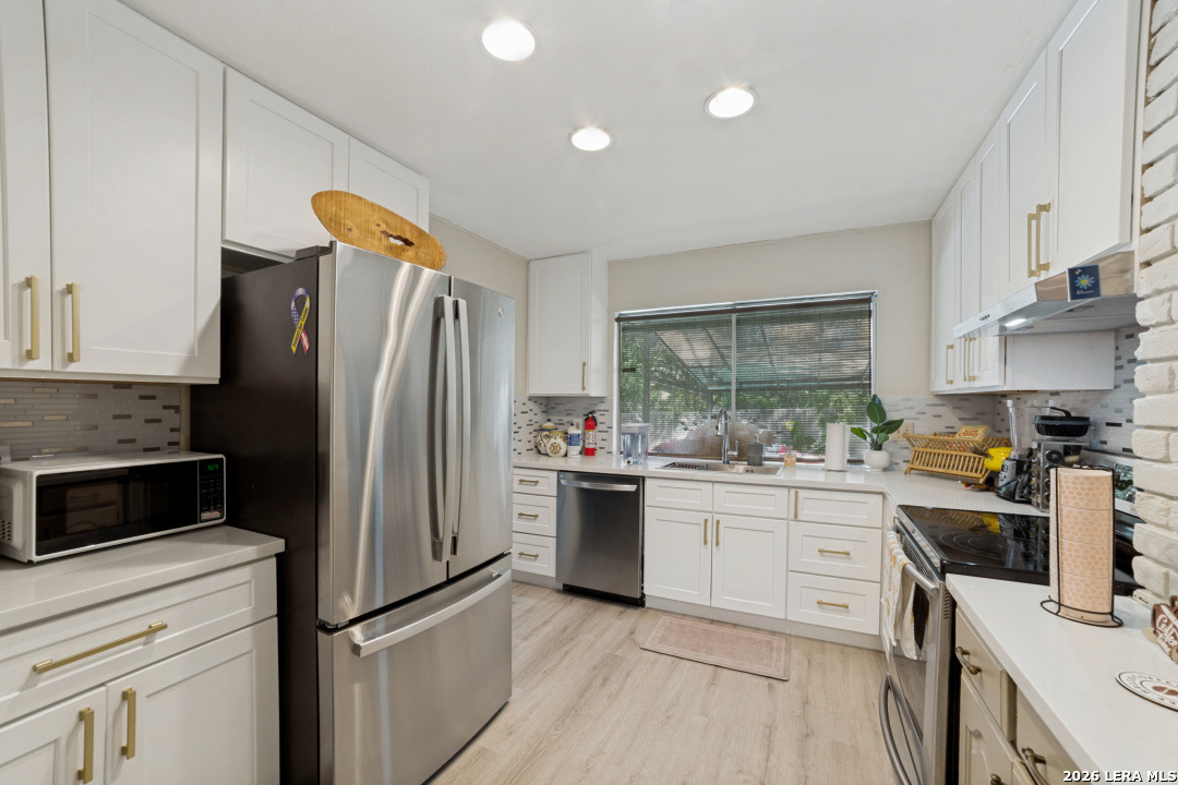 11011 Whispering Wind, San Antonio, TX 78230