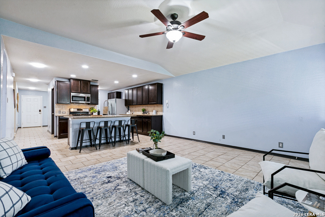 15138 Cinnamon Teal, San Antonio, TX 78253