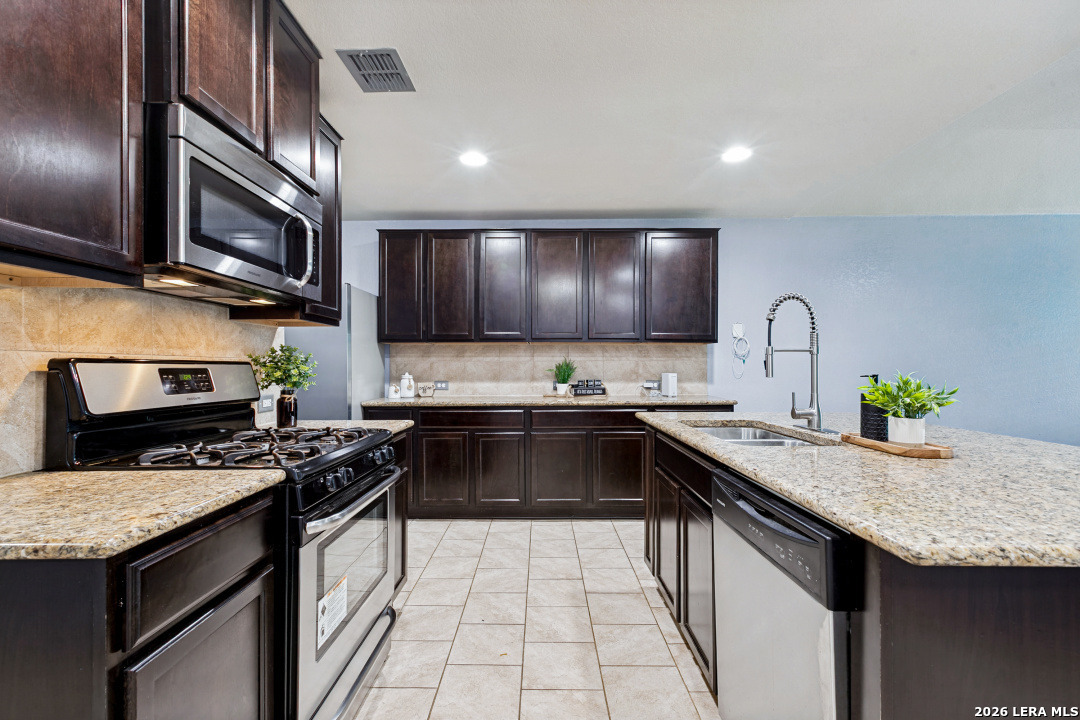 15138 Cinnamon Teal, San Antonio, TX 78253
