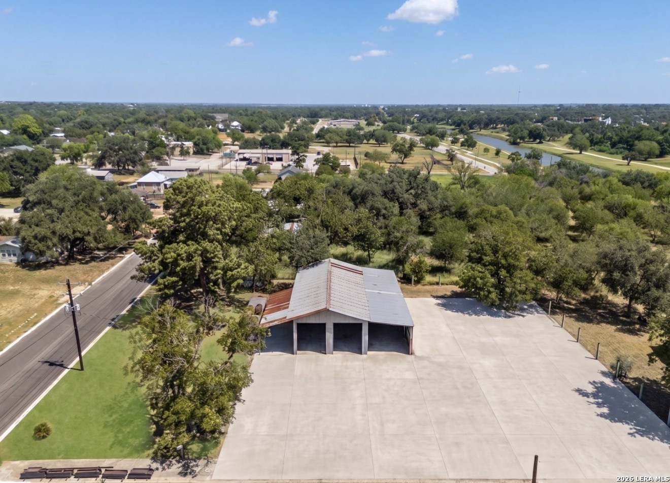 215 College St Listing Cover Image