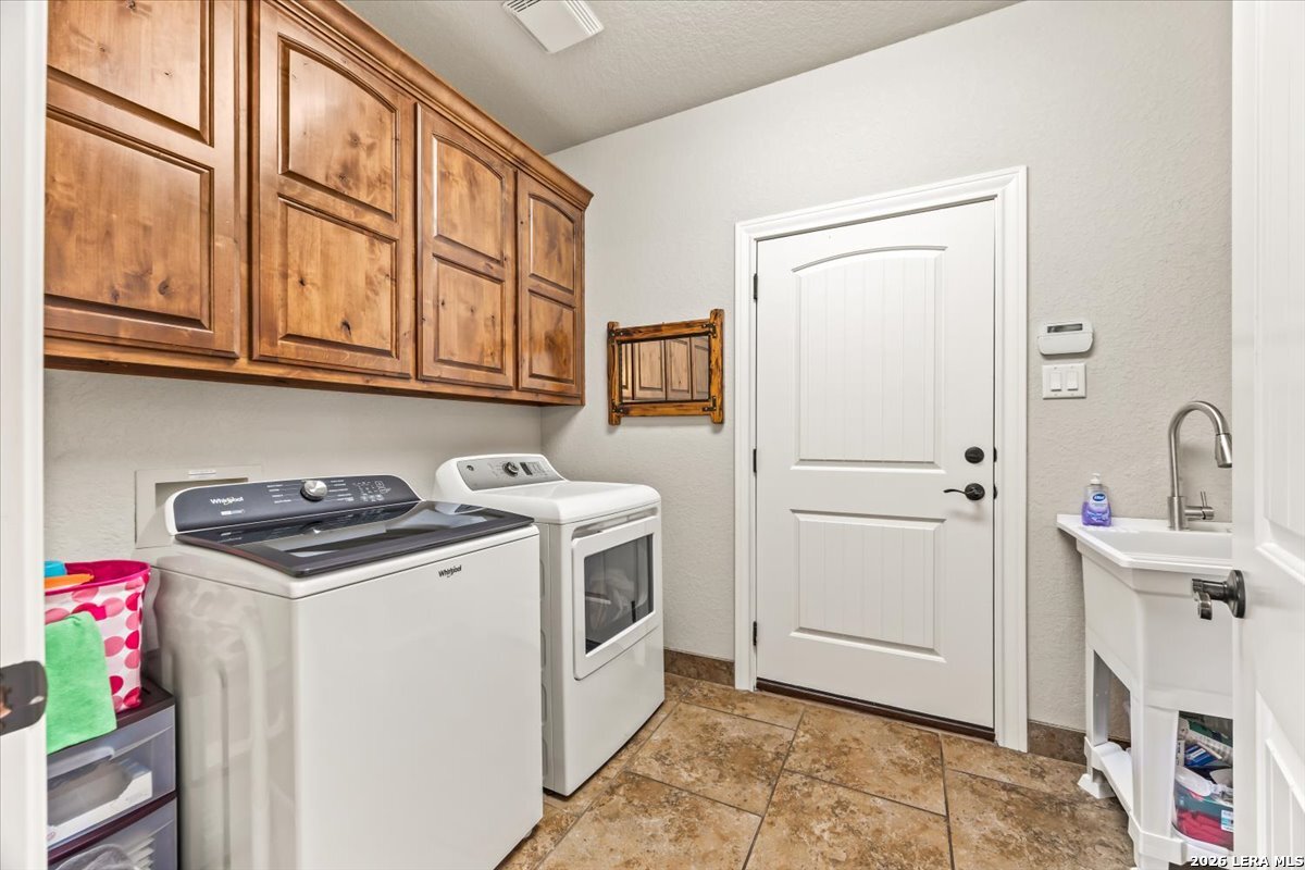 563 Cambridge, New Braunfels, TX 78132