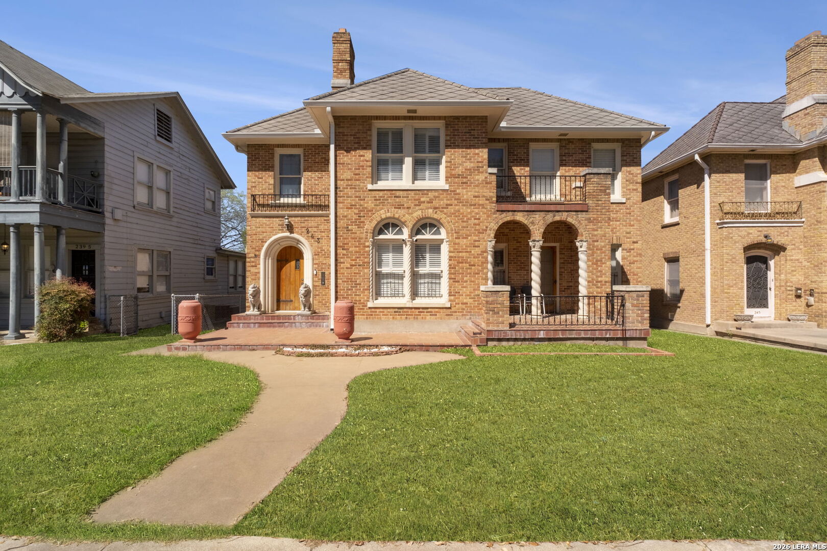 243 E Lullwood Ave, San Antonio, TX