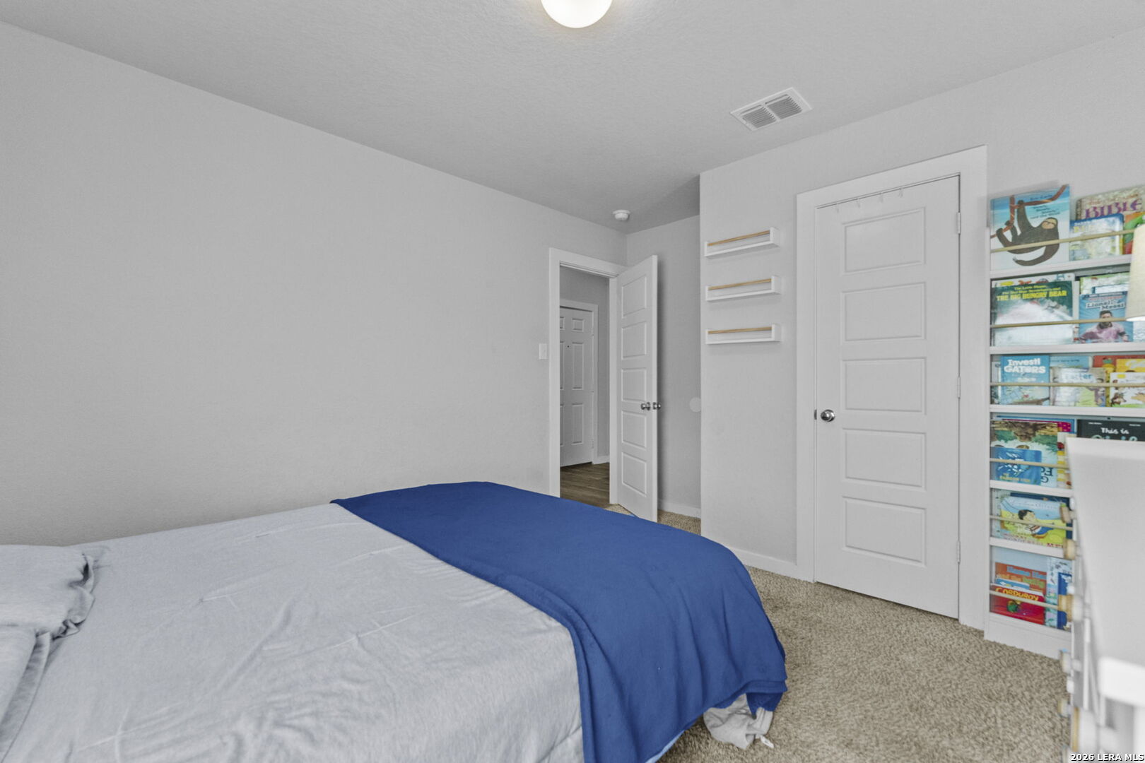 5403 PEARL VLY, San Antonio, TX 78242