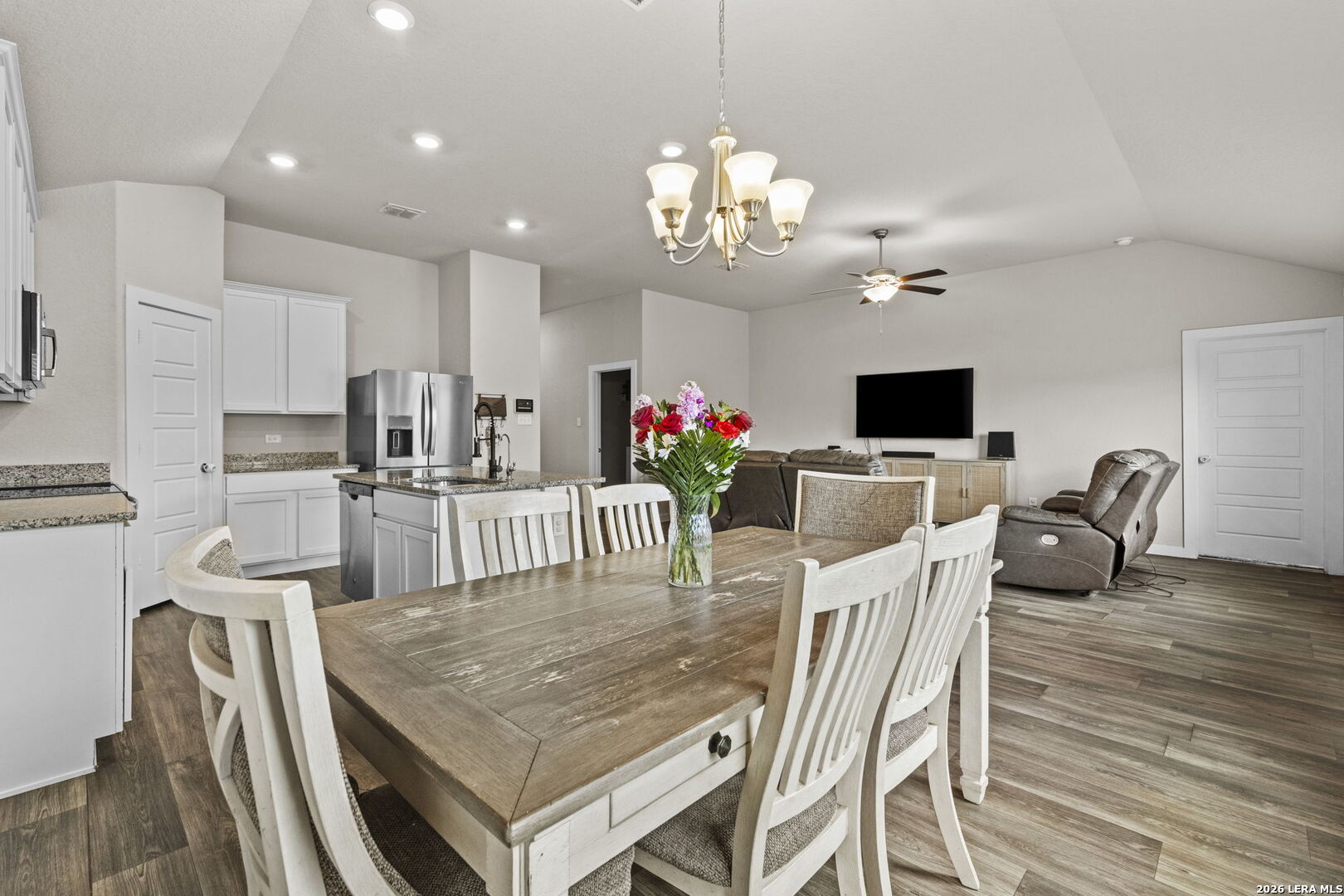 5403 PEARL VLY, San Antonio, TX 78242
