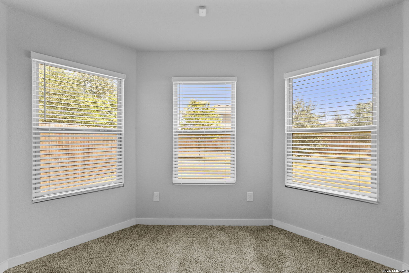 5403 PEARL VLY, San Antonio, TX 78242