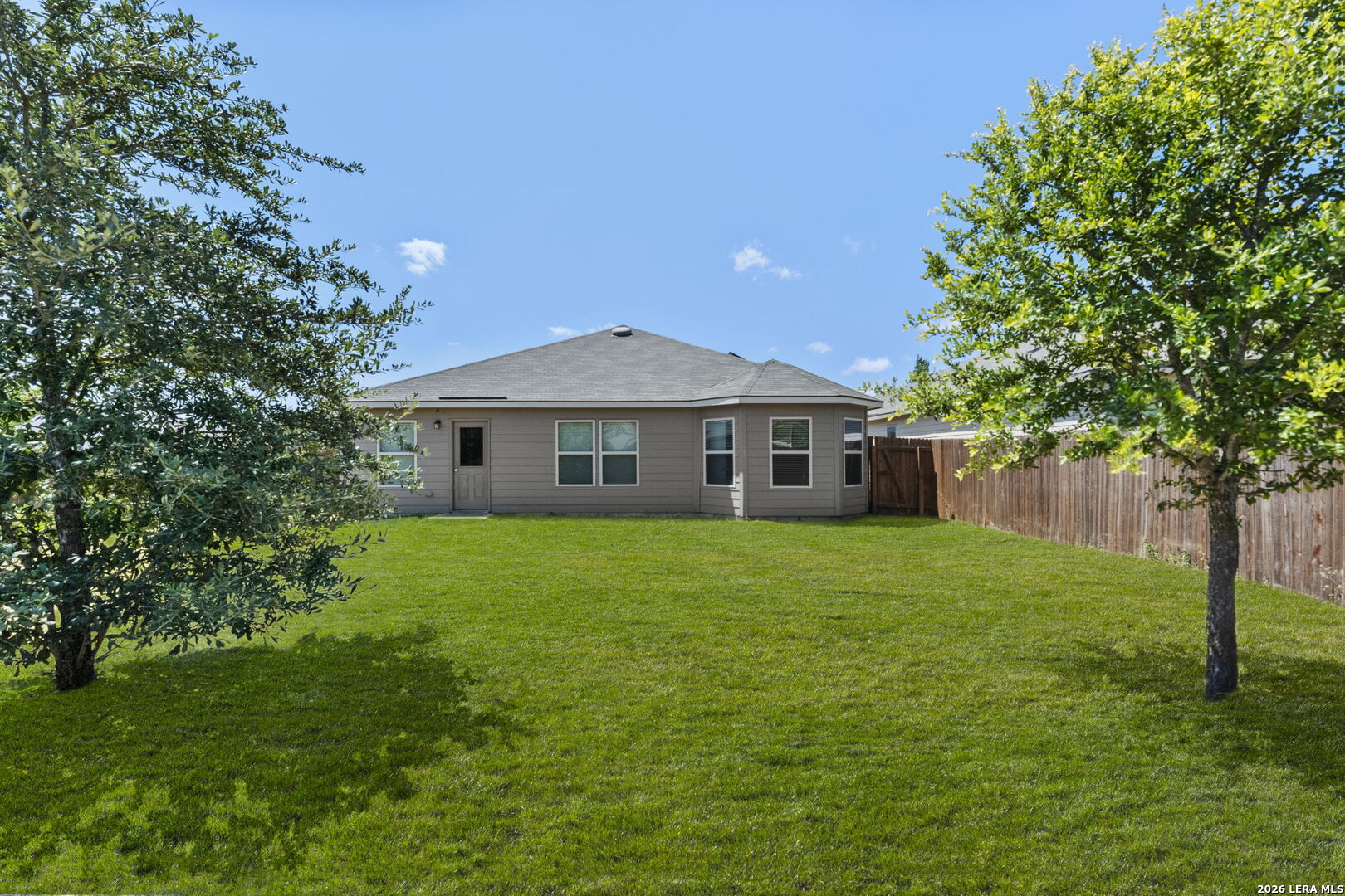5403 PEARL VLY, San Antonio, TX 78242
