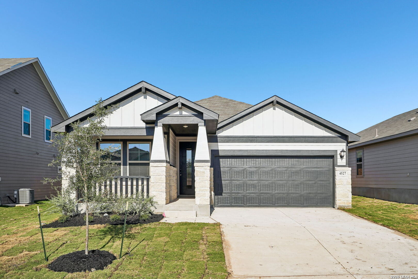 4527 Badger Crest Listing Cover Image