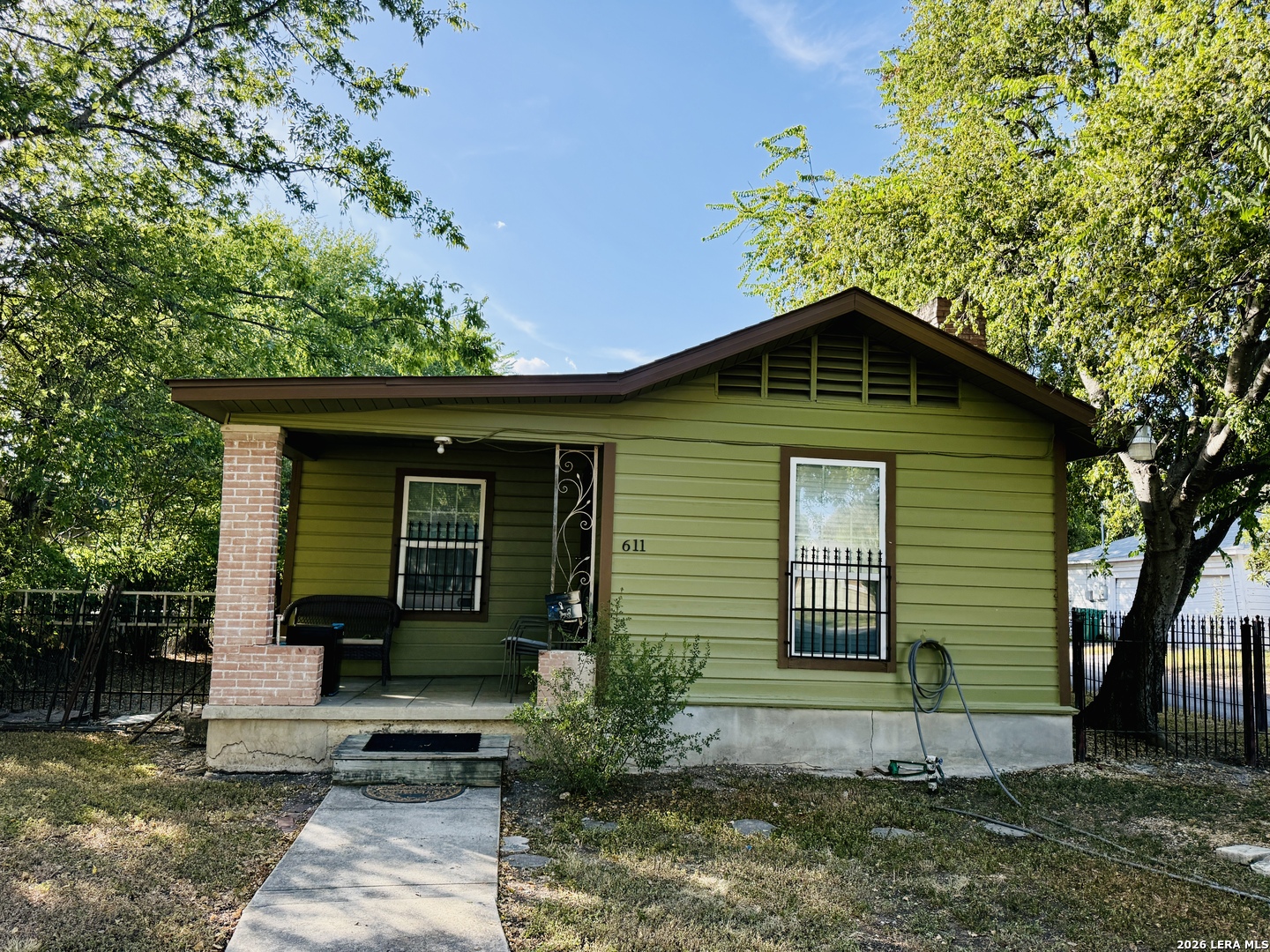 Property photo for 611 THOMAS JEFFERSON DR, San Antonio, TX