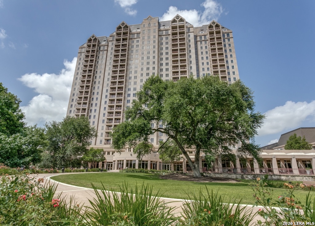1 Towers Park Ln #1703 #1703, San Antonio, TX