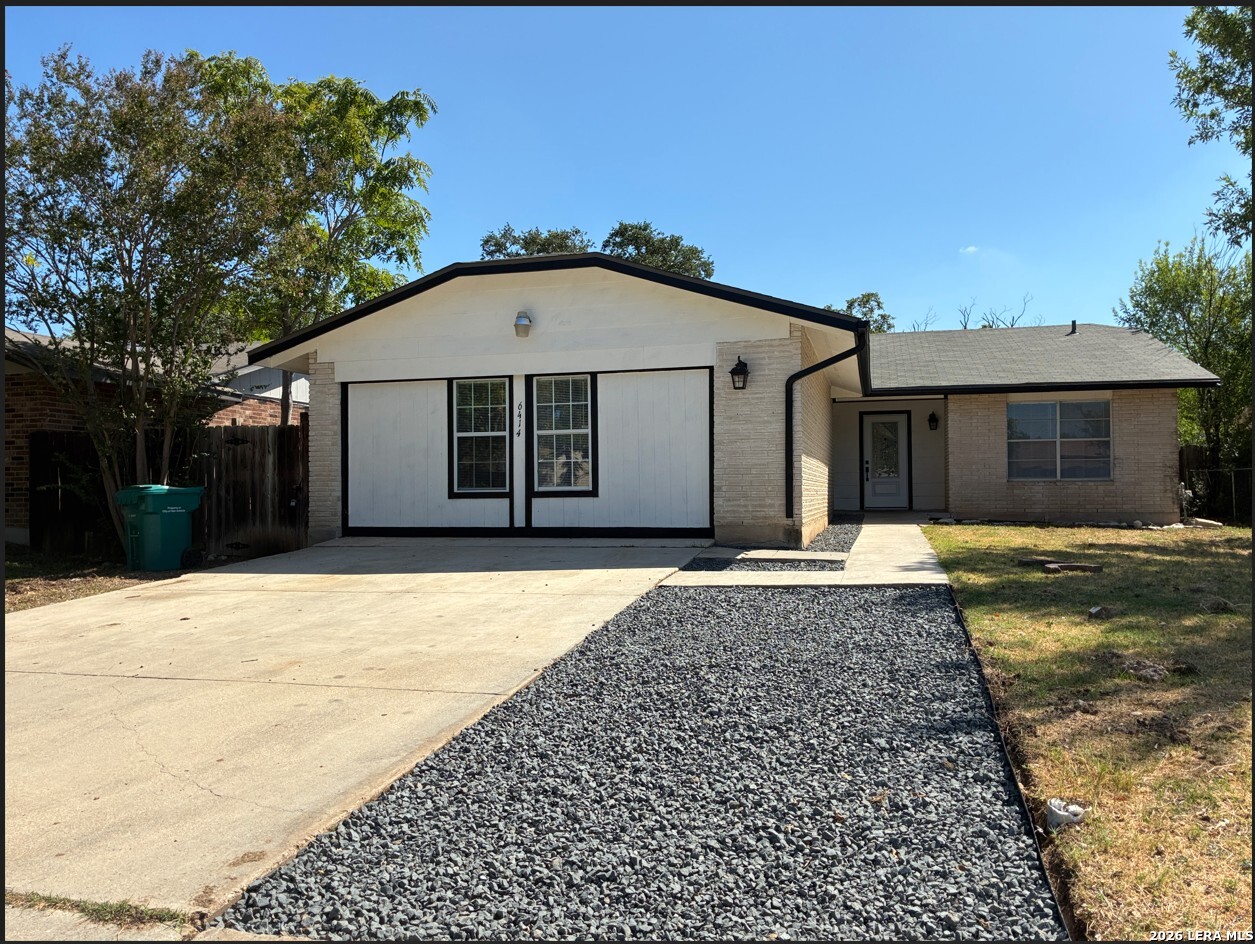 6414 Timberhill