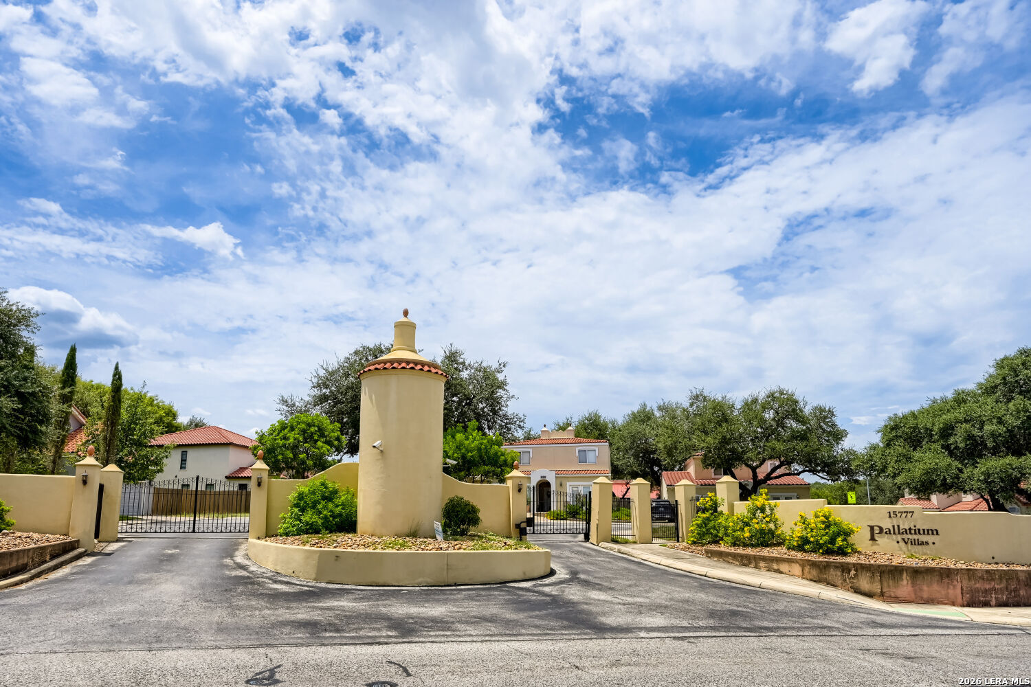 2751 Del Pilar Drive, San Antonio, TX 78232