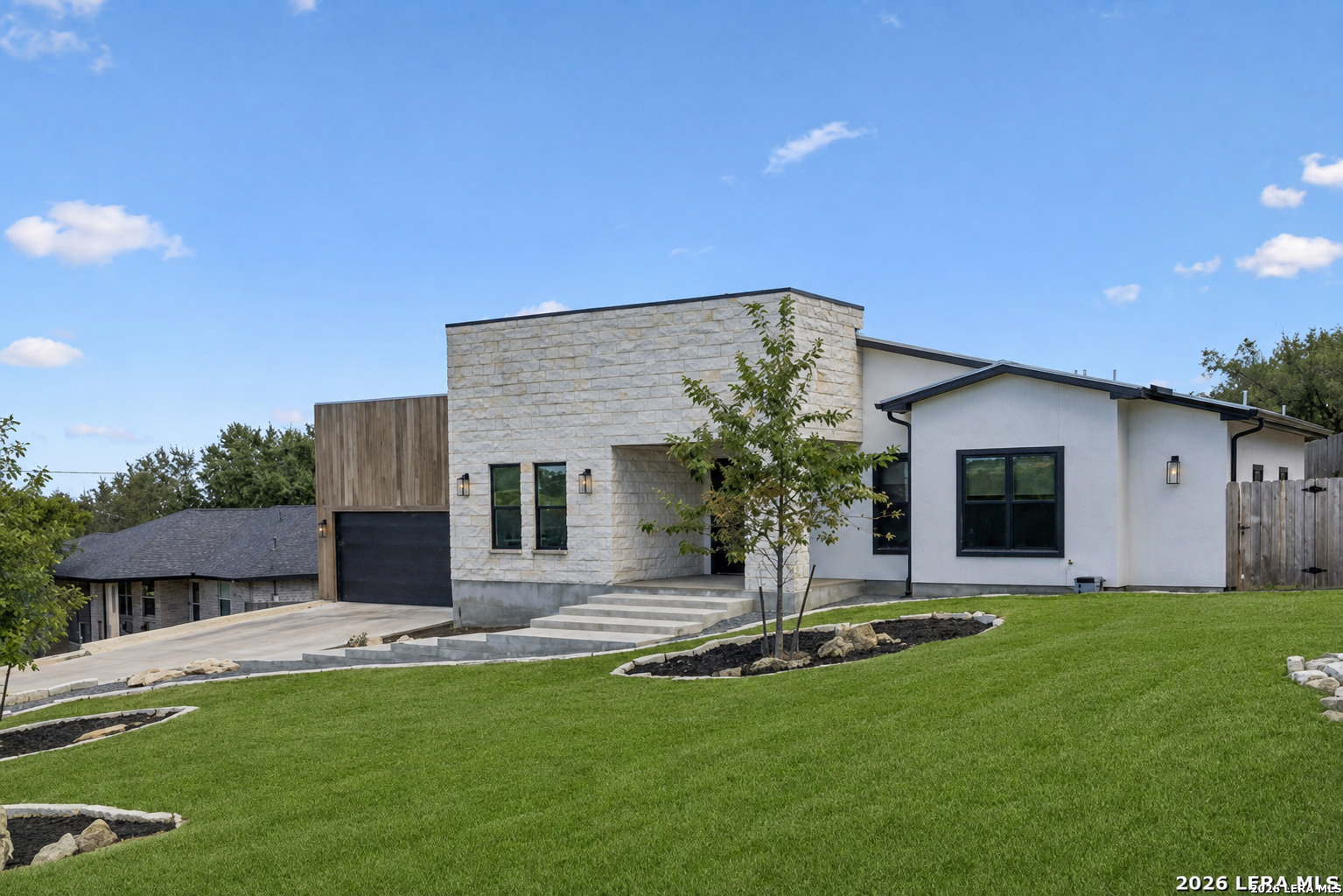 216 Midnight Dr