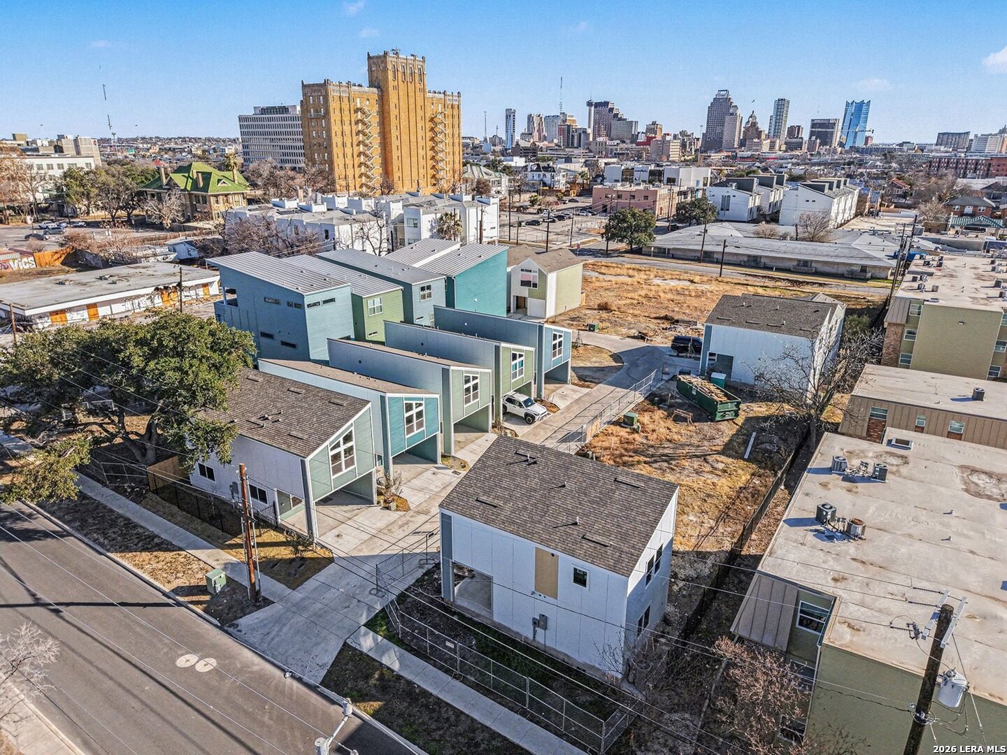 310 W Evergreen St #115, San Antonio, TX 78212