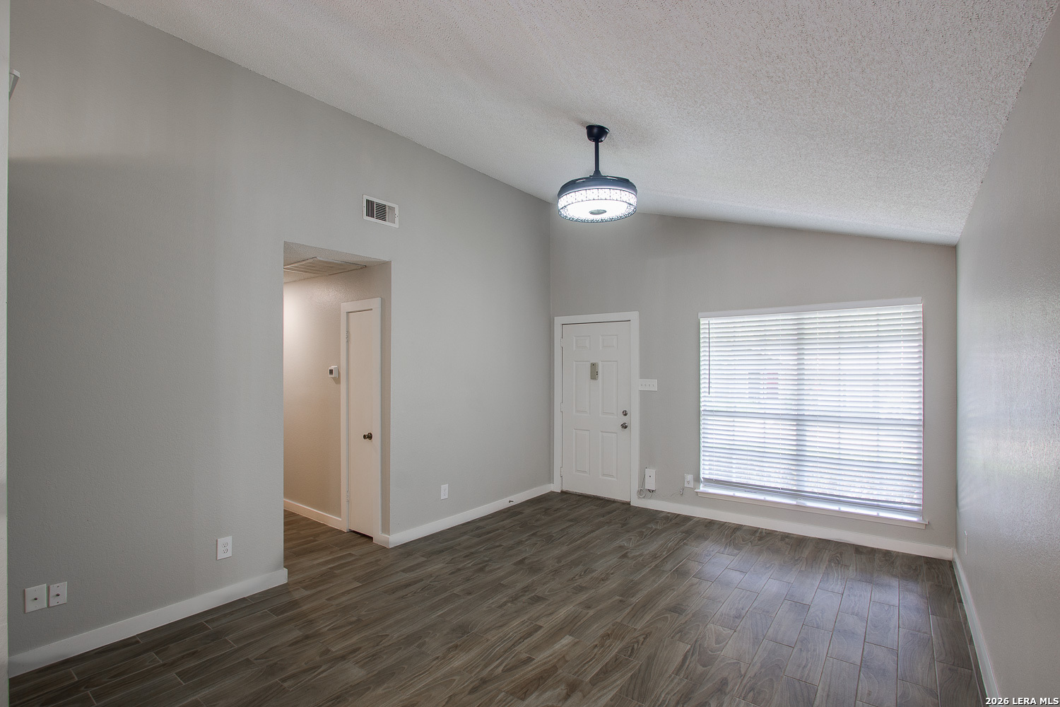 5th image of 1015 E Yager Ln #125, Austin, TX 78753 | MLS# 1969887
